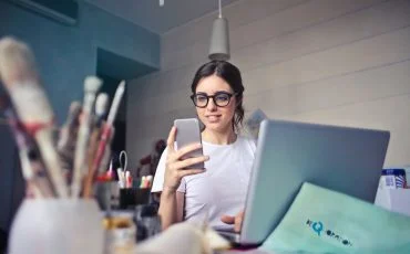 Vente et suivi commercial via WhatsApp en Algérie